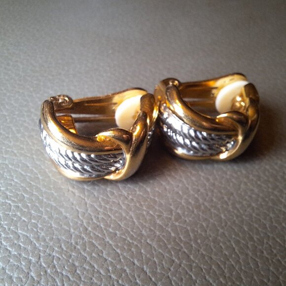 Clip On Earrings Gold Silver Two Tone Rope Knot Not Pierced 1 inch Vintage - Picture 4 of 5